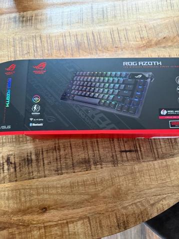 ASUS ROG Azoth toetsenbord beschikbaar voor biedingen
