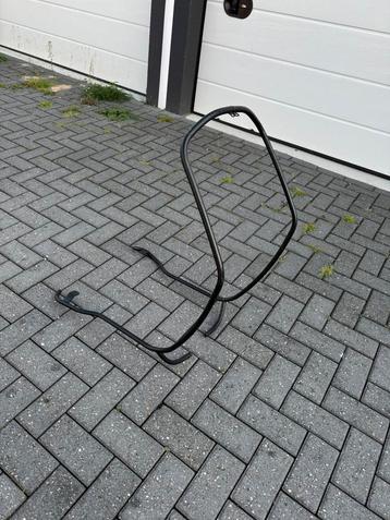 Voor beugel vespa sprint beschikbaar voor biedingen