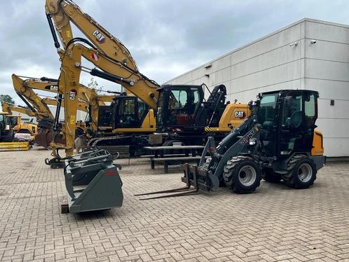 Giant G2200HD, Zakelijke goederen, Machines en Bouw | Kranen en Graafmachines, Wiellader of Shovel