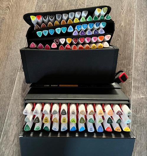 Arteza everblend alcohol markers inclusief tas, Hobby en Vrije tijd, Tekenen, Zo goed als nieuw, Overige typen, Ophalen of Verzenden