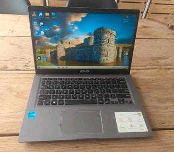 Asus Vivobook • i3-1115G4 • 8 GB • m2.SSD • Windows 11 beschikbaar voor biedingen