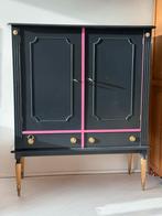 Unieke Rock 'n Roll Glazenkast - Upcycled! Beatles, Queen, Gebruikt, 100 tot 150 cm, Ophalen of Verzenden, Met deur(en)