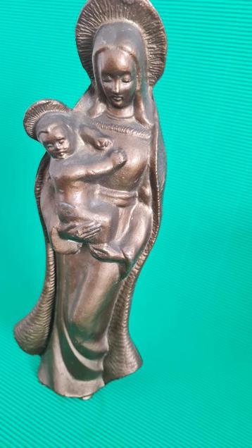 Madonna met Kind - Prachtig Beeld beschikbaar voor biedingen