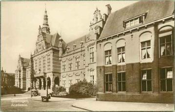 (301-080-019) Groningen Academie beschikbaar voor biedingen