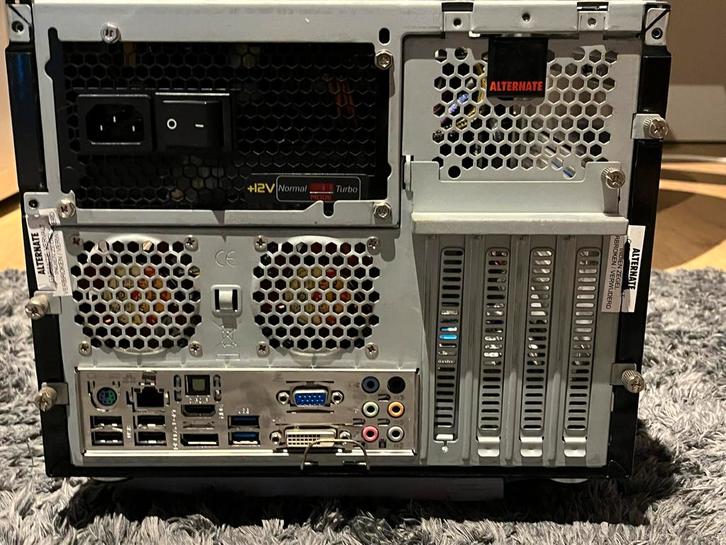 Thermaltake Lanbox PC - Intel i5 - Windows, Computers en Software, Desktop Pc's, Gebruikt, 3 tot 4 Ghz, HDD, 8 GB, Met videokaart