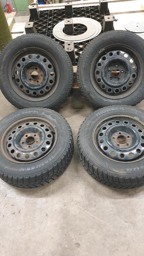 Winterbanden Hankook 215/65/16, Auto diversen, Sneeuwkettingen, Gebruikt, Ophalen