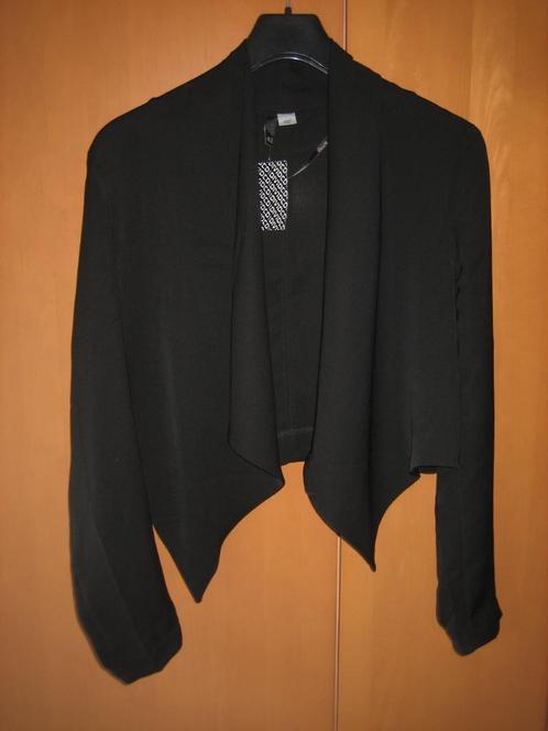 Nieuw! Zwart blouse-jasje van DIVIDED, H&M, maat M snazzeys, Kleding | Dames, Jasjes, Kostuums en Pakken, Nieuw, Jasje, Maat 38/40 (M)