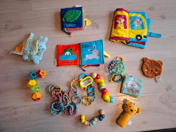 Te koop verschillend babyspeelgoed, Kinderen en Baby's, Speelgoed | Babyspeelgoed, Zo goed als nieuw, Overige typen, Ophalen