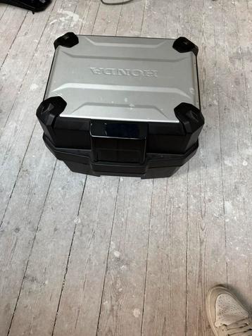 Complete Originele Honda X-ADV topkoffer incl houder. Zgan! beschikbaar voor biedingen