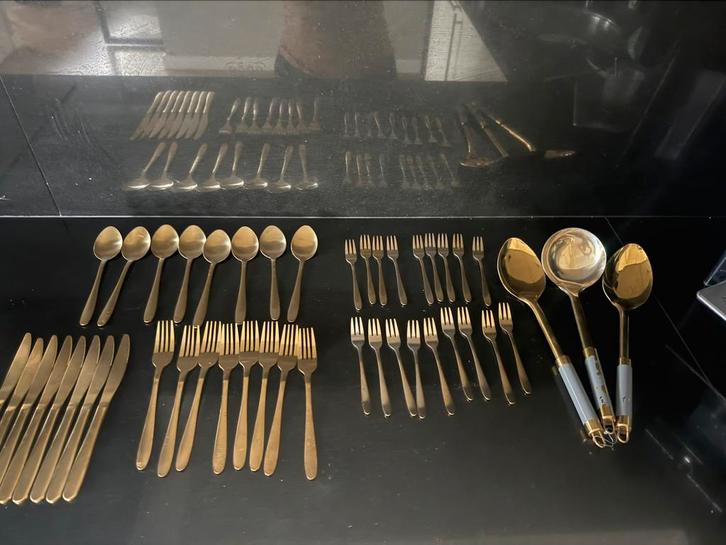 Goud bestek 45 dlg, Huis en Inrichting, Keuken | Bestek, Zo goed als nieuw, Rvs of Chroom, Ophalen of Verzenden