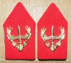 Setje Kraagstukken Regiment Infanterie Stoottroepen, Ophalen of Verzenden, Landmacht, Nederland, Embleem of Badge