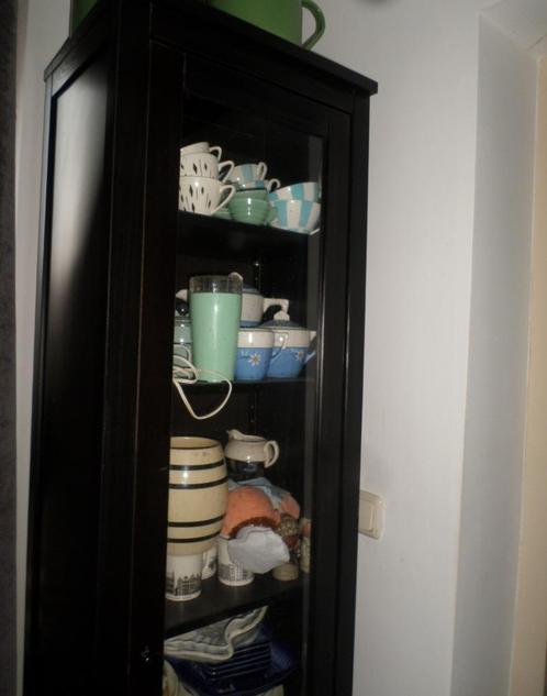 Ikea Hemnes eendeurs vitrinekast zwart, Huis en Inrichting, Kasten | Vitrinekasten, Gebruikt, 150 tot 200 cm, Minder dan 50 cm