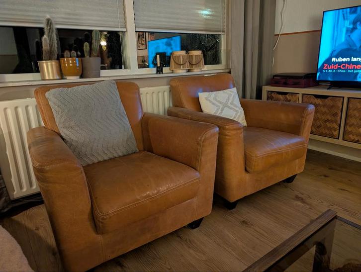 Twee Cognac Bruine Leren Fauteuils, Huis en Inrichting, Fauteuils, Gebruikt, Leer, 75 tot 100 cm, 75 tot 100 cm, Ophalen
