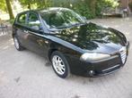 Alfa Romeo 147 1.6 T.Spark Veloce Distinctive, Gebruikt, 4 cilinders, 400 kg, Zwart