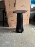 Zwarte Kwantum bijzettafel rond hout, Ophalen, Minder dan 55 cm, Gebruikt, Rond