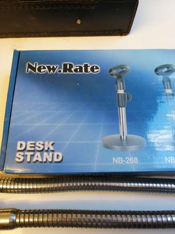 Microfoon houder beschikbaar voor biedingen