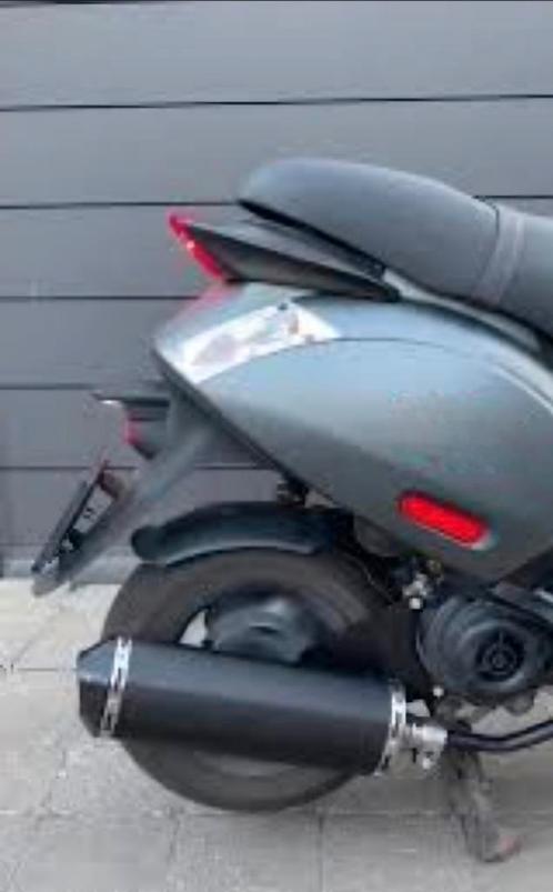 Nette Jamarcol uitlaat Piaggio zip iget te koop/ruil. E4 3V., Fietsen en Brommers, Brommeronderdelen | Scooters, Zo goed als nieuw