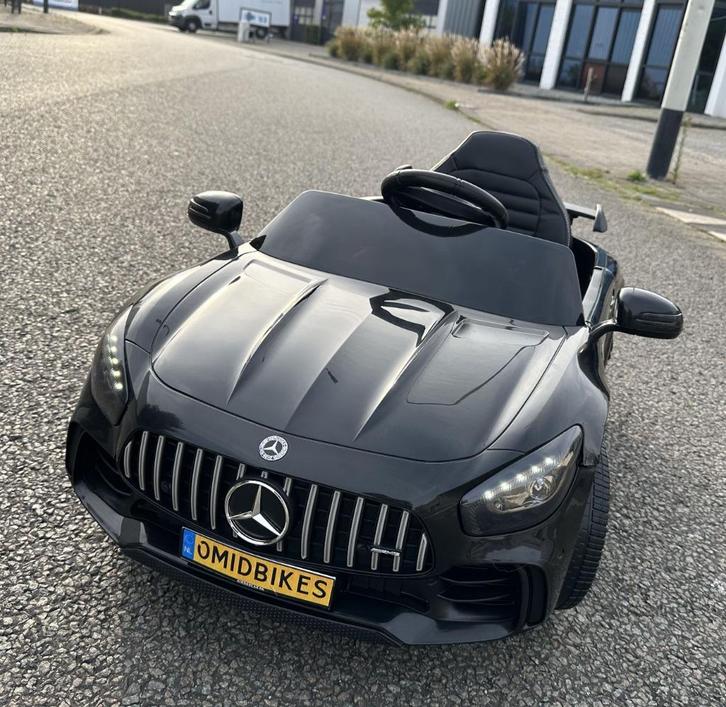 Mercedes-Benz GT-R AMG zwart 12V Afstandsbediening, MP3, AUX, Kinderen en Baby's, Speelgoed | Buiten | Voertuigen en Loopfietsen