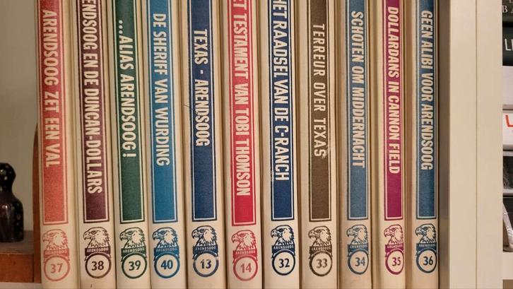 11 Arendsoogboeken met Adelaar op Rug, Boeken, Romans, Ophalen of Verzenden