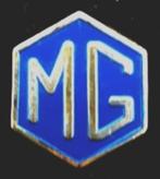 M.G. speld blauw gelakt, Verzamelen, Speldjes, Pins en Buttons, Verzenden, Transport, Speldje of Pin