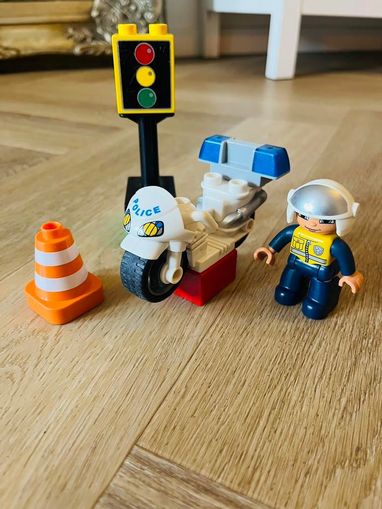 Politiemotor 5679 Duplo, Ophalen of Verzenden, Zo goed als nieuw, Duplo