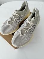 Yeezy 350 V2 CMPCT Slate Bone 43 1/3, Wit, Nieuw, Ophalen of Verzenden, Sneakers of Gympen