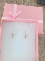 Mooie 14 karaat gouden  kinderen oorbellen, Sieraden, Tassen en Uiterlijk, Oorbellen, Ophalen of Verzenden, Nieuw, Goud, Goud
