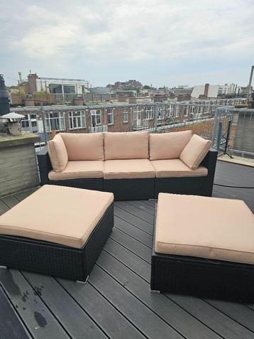 Superb Condition Outdoor Patio Couch Set beschikbaar voor biedingen