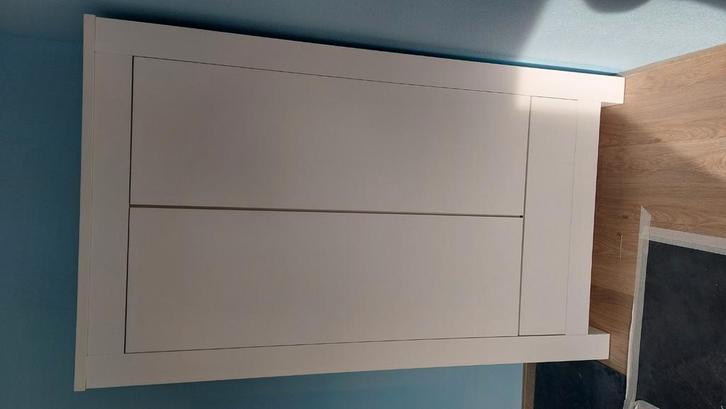 Te koop witte kast, Huis en Inrichting, Kasten | Kledingkasten, Zo goed als nieuw, Ophalen