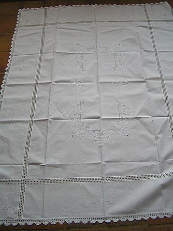 katoenen tafelkleed nr PP 710 beschikbaar voor biedingen