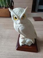 Vintage Uil Beeldje albasten, gele glazen ogen gesigneerd ., Ophalen of Verzenden, Gebruikt, Dier