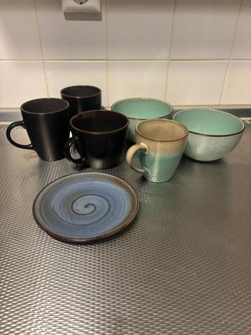 Elin Servies Set beschikbaar voor biedingen