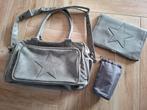 Grijze Luiertas met accessoires Kidzroom, Kinderen en Baby's, Luiertassen, Ophalen, Gebruikt, Schoudertas