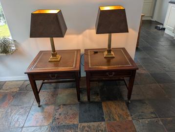 Mahoniehouten tafels met leer inleg en lade 60X60 beschikbaar voor biedingen