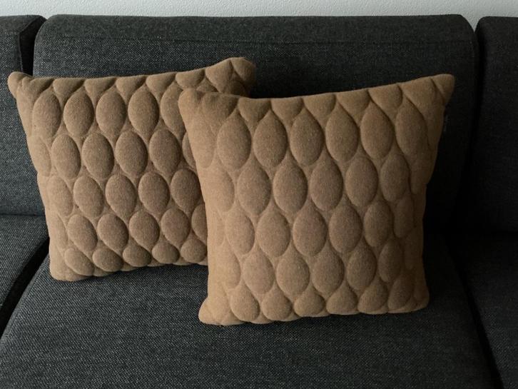 Luxe Essenza sierkussens  (100% wol), Huis en Inrichting, Woonaccessoires | Kussens, Zo goed als nieuw, Bruin, Vierkant, Ophalen of Verzenden