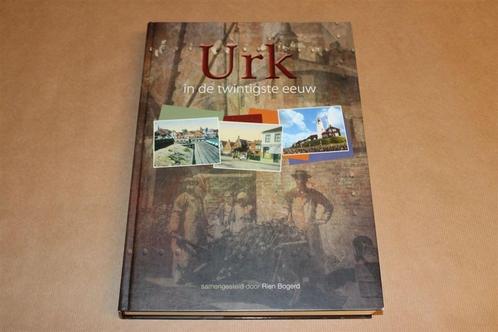 Urk in de twintigste eeuw 1900-1999 / samengesteld door Rien, Boeken, Geschiedenis | Stad en Regio, Nieuw, 20e eeuw of later, Ophalen of Verzenden