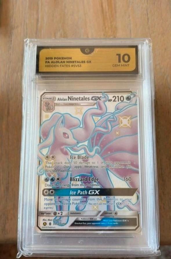alolan ninetails gx sv53 grade 10 pokemon, Hobby en Vrije tijd, Verzamelkaartspellen | Pokémon, Zo goed als nieuw, Ophalen of Verzenden