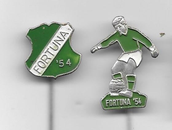 FORTUNA VOETBAL SPELDEN 2 STUKS, Verzamelen, Ophalen of Verzenden, Gebruikt, Sport, Speldje of Pin