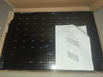 Metalen Wandbord met Gaten - Gereedschap Ophangen beschikbaar voor biedingen