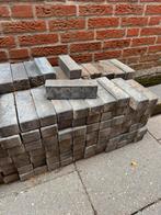 Waaltjes en beton tegels, Ophalen, Zo goed als nieuw, Beton, Klinkers