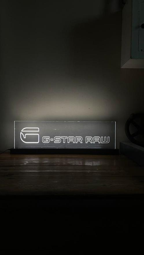 licht reclame G-STAR RAW lichtbak gevel neon diesel/gapstar, Verzamelen, Merken en Reclamevoorwerpen, Zo goed als nieuw, Lichtbak of (neon) lamp