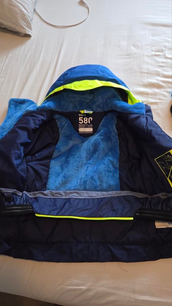 Decathlon Ski Jas / Sneeuwjas - Maat 116/122, Kinderen en Baby's, Decathlon, Ophalen of Verzenden, Zo goed als nieuw, Jongen