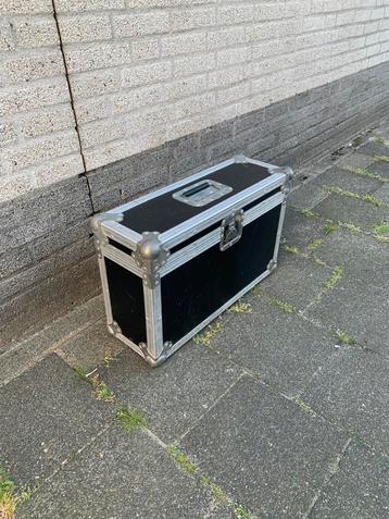 Flightcase, DJ, DJ spullen, Koffer, Muziek, Kabels beschikbaar voor biedingen