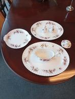 Royal Albert Lavender Rose Engels in Nieuwstaat, Antiek en Kunst, Ophalen of Verzenden