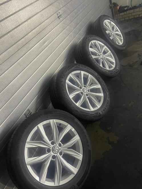 Volkswagen Kingston Velgen 235 55 18 inch ZGAN Origneel, Auto-onderdelen, Banden en Velgen, Banden en Velgen, Zomerbanden, 18 inch