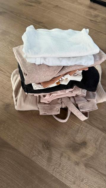 Babykleding maat 50 / 56 o.a. Feetje, H&M, babypark beschikbaar voor biedingen