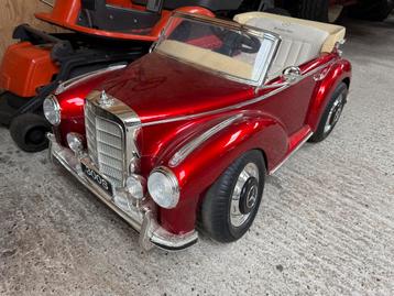 Mercedes 300 SL elektrische auto met afstandbediening beschikbaar voor biedingen