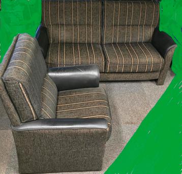 Woonkamer set, zitbank/sofa/bankstel en fauteuil  beschikbaar voor biedingen