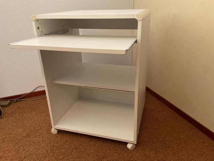 TV/Laptop Kastje op Wieltjes met Uitschuifblad, Huis en Inrichting, Kasten | Schoenenkasten, Gebruikt, Ophalen