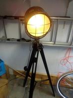 Vloerlamp, Huis en Inrichting, Lampen | Vloerlampen, Ophalen, Glas, Zo goed als nieuw, 150 tot 200 cm